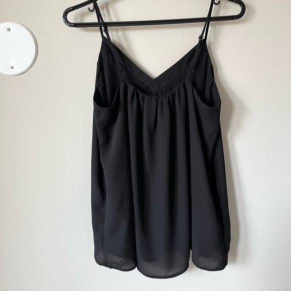 ๐2/$14๐ Finn & Grace sheer chiffon v-neck blouse - Picture 7 of 7